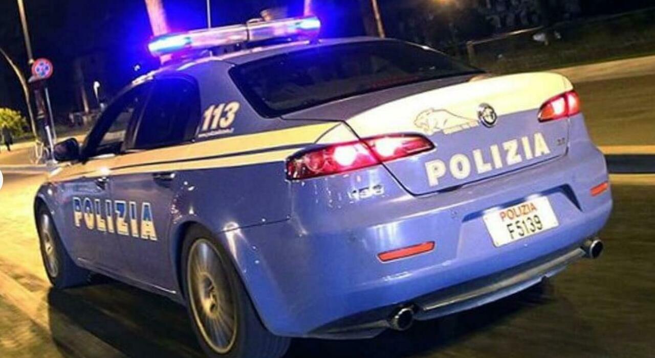 Ancona, alza il gomito fa la pipì in strada: scatta l'avviso orale per ...