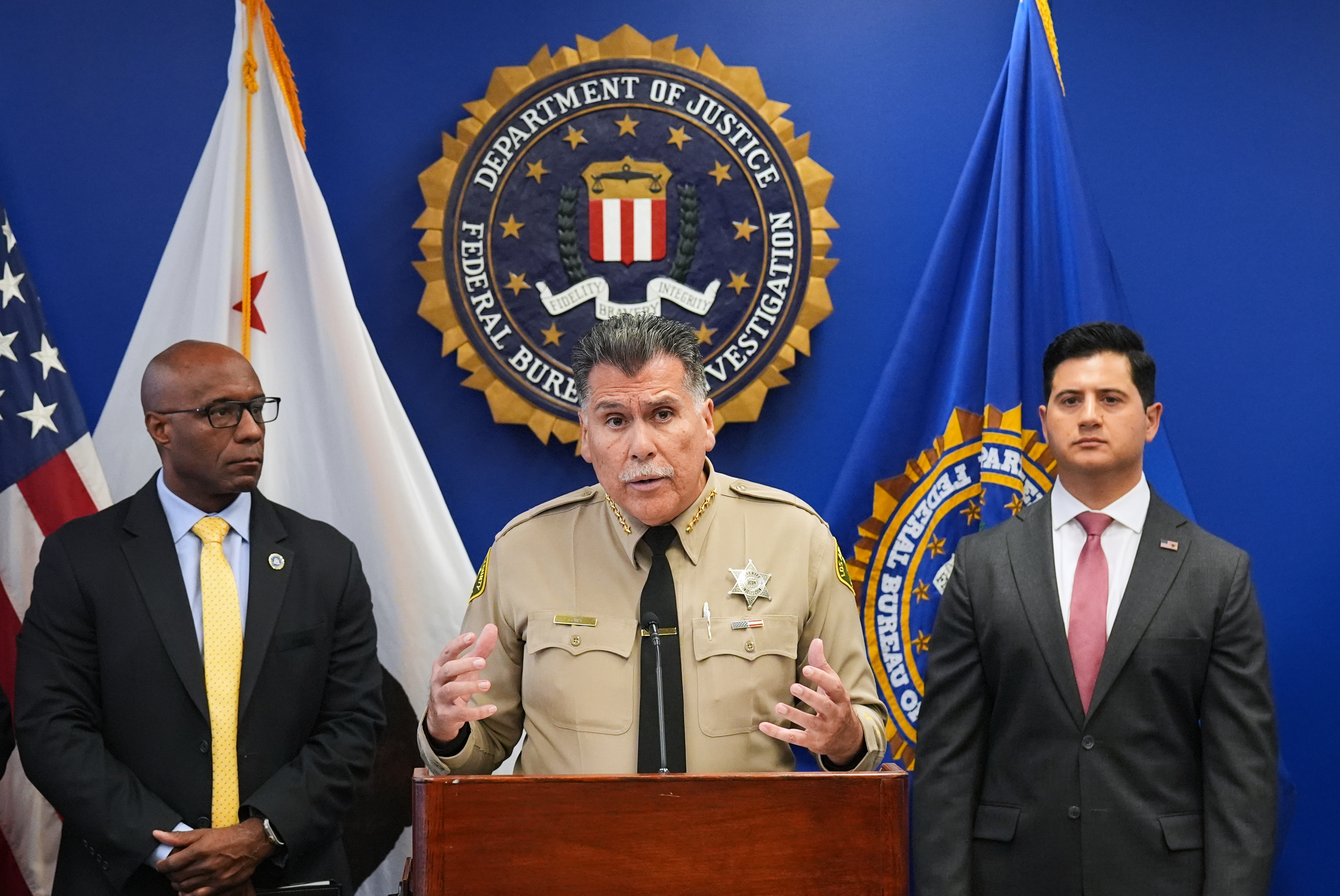 4 charged with plotting New Year’s Eve attacks in Southern California ...