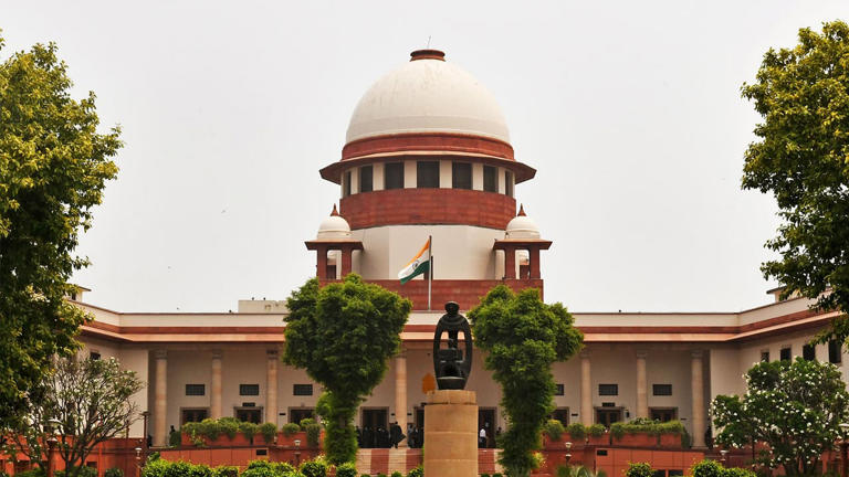 SC grants interim bail to journalist Mahesh Langa in Rs 7 cr PMLA case
