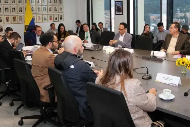No hubo acuerdo para el aumento del salario mínimo para el 2026: qué ...