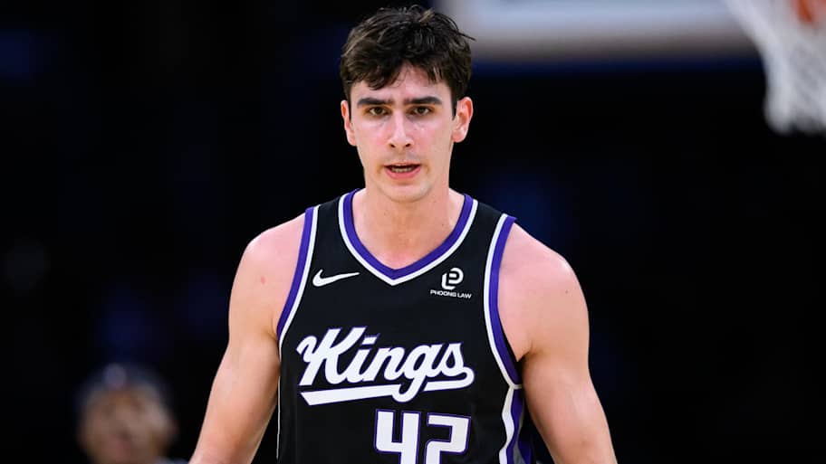 Maxime Raynaud excelling early in his NBA career with Sacramento Kings