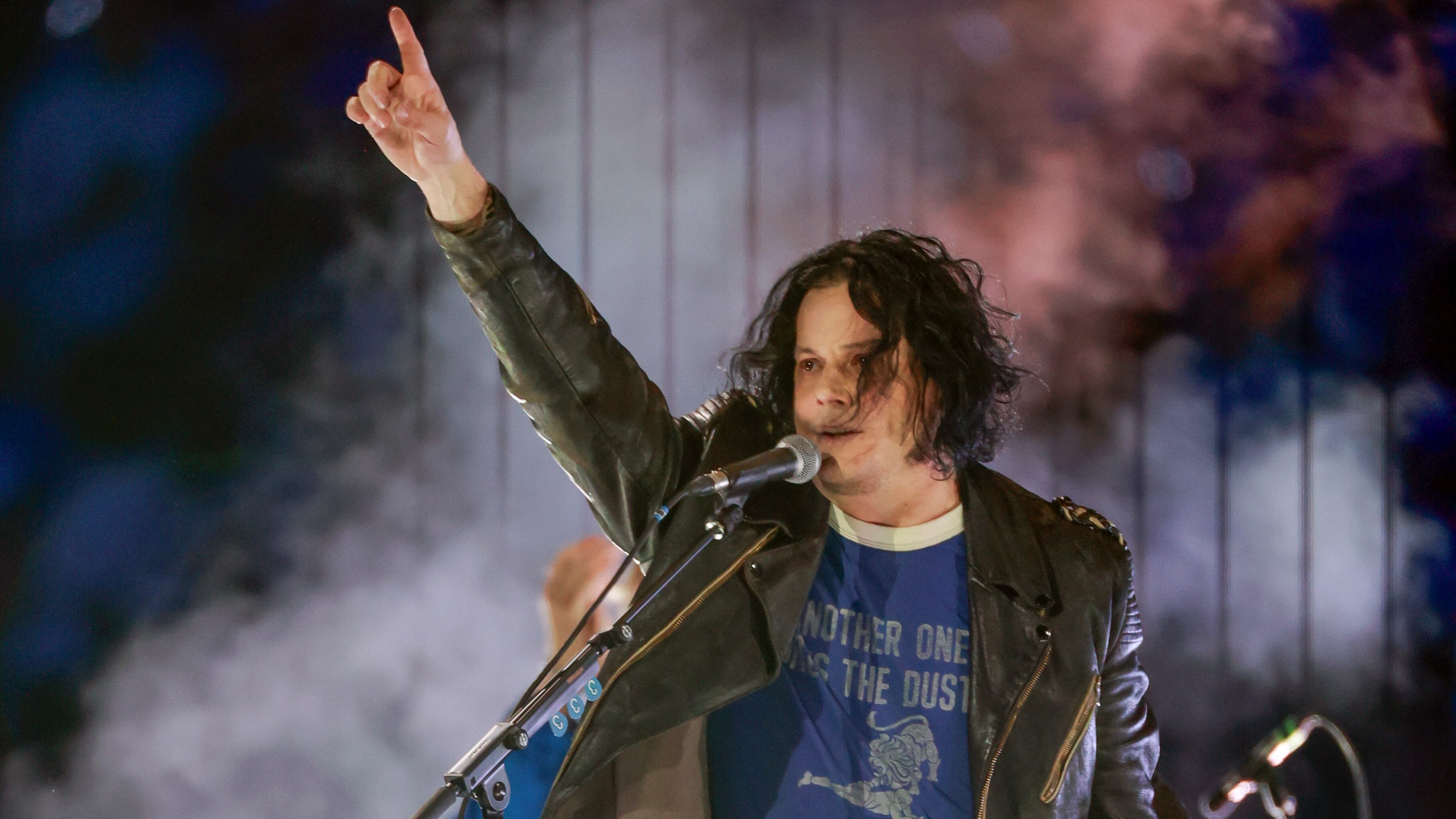 Rocker goes nuclear on 'vile loser' Trump over Rob Reiner attack