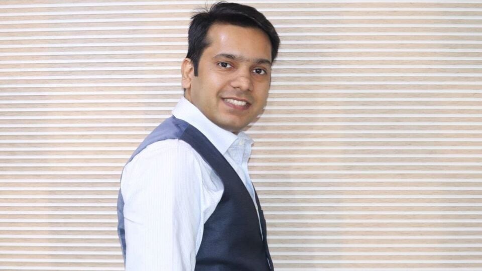 Breakout stocks to buy or sell: Sumeet Bagadia recommends five shares ...