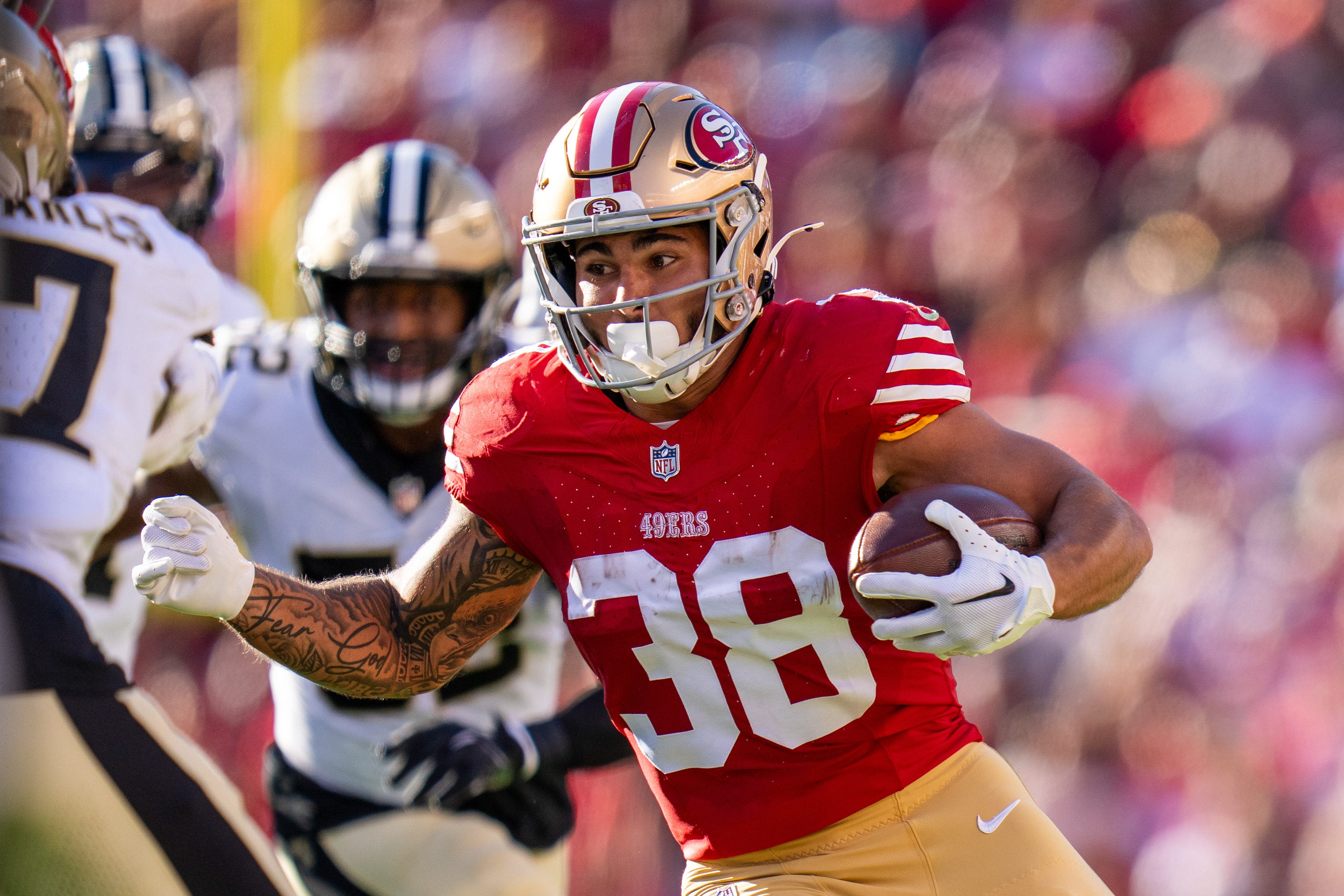 Broncos claim running back off waivers following RJ Harvey injury<br><br>