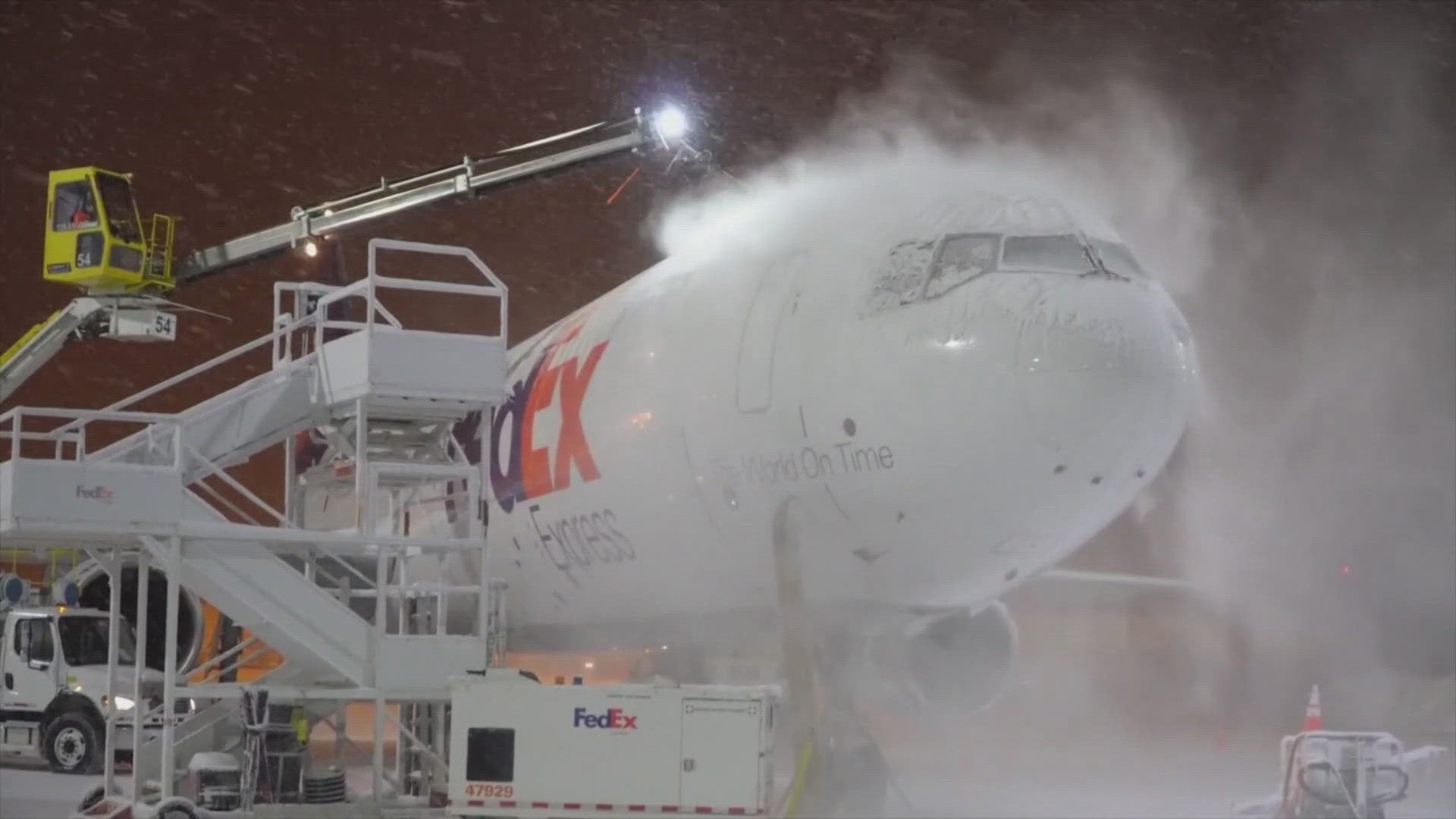 FedEx meteorologists are preparing for the rush of the holiday season