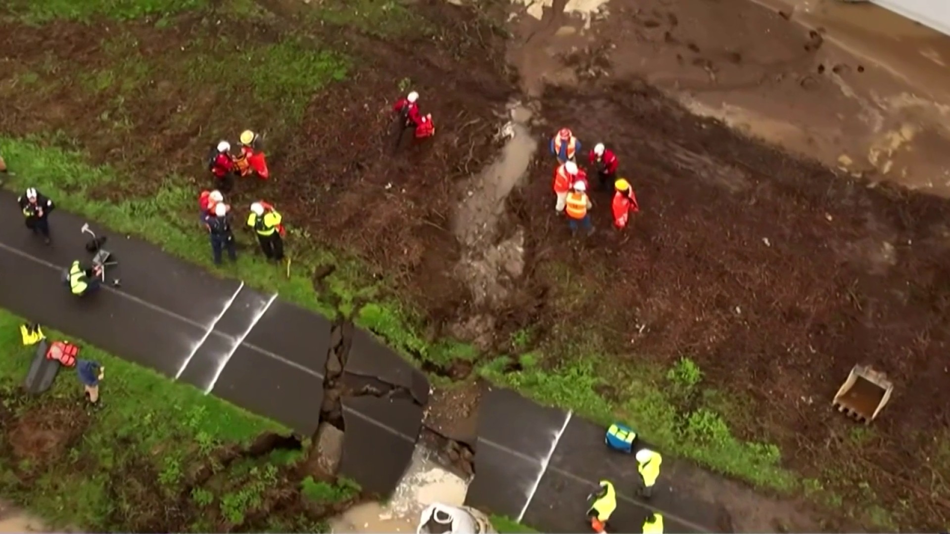 Evacuations ordered after Green River levee fails in Washington state<br><br>