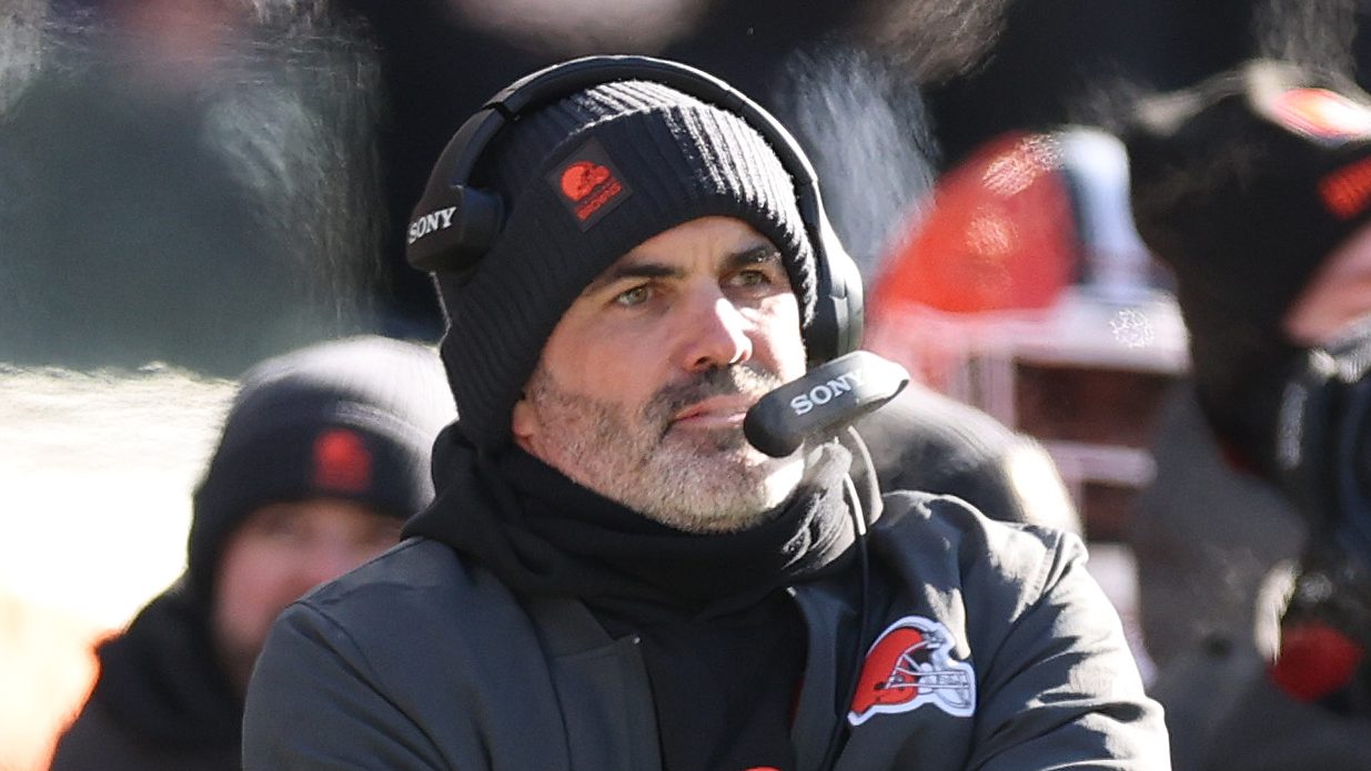 Browns dump lineman after blowout loss to reunite with receiver