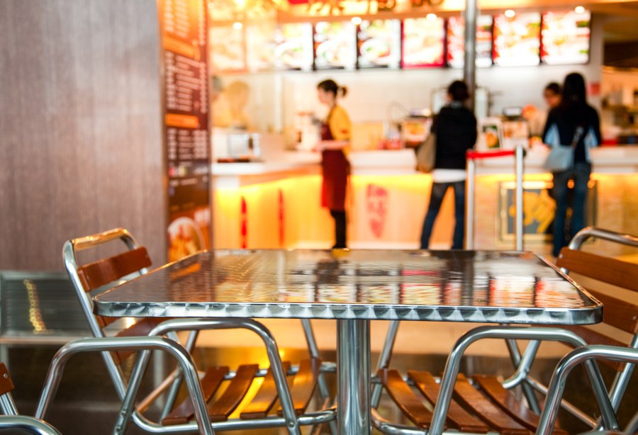 Suspected drunk driver crashes into Merced fast food restaurant, police say