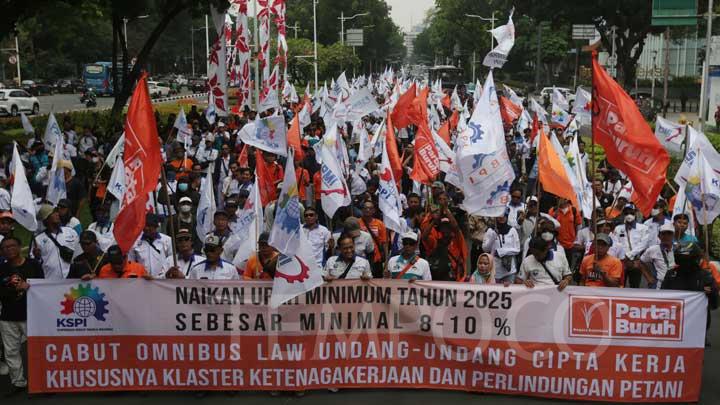Serikat Buruh Menolak Aturan Baru UMP 2026