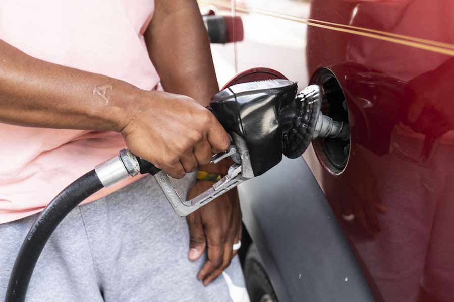 Idaho gas prices drop below $3 a gallon