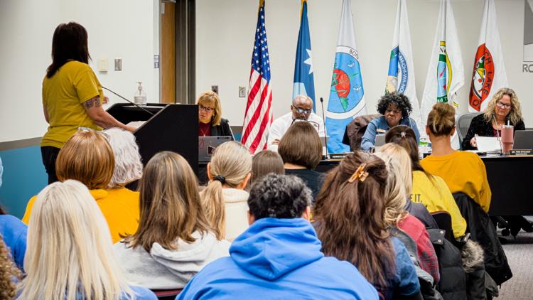 Robbinsdale school board votes to close 3 schools amid heated debate