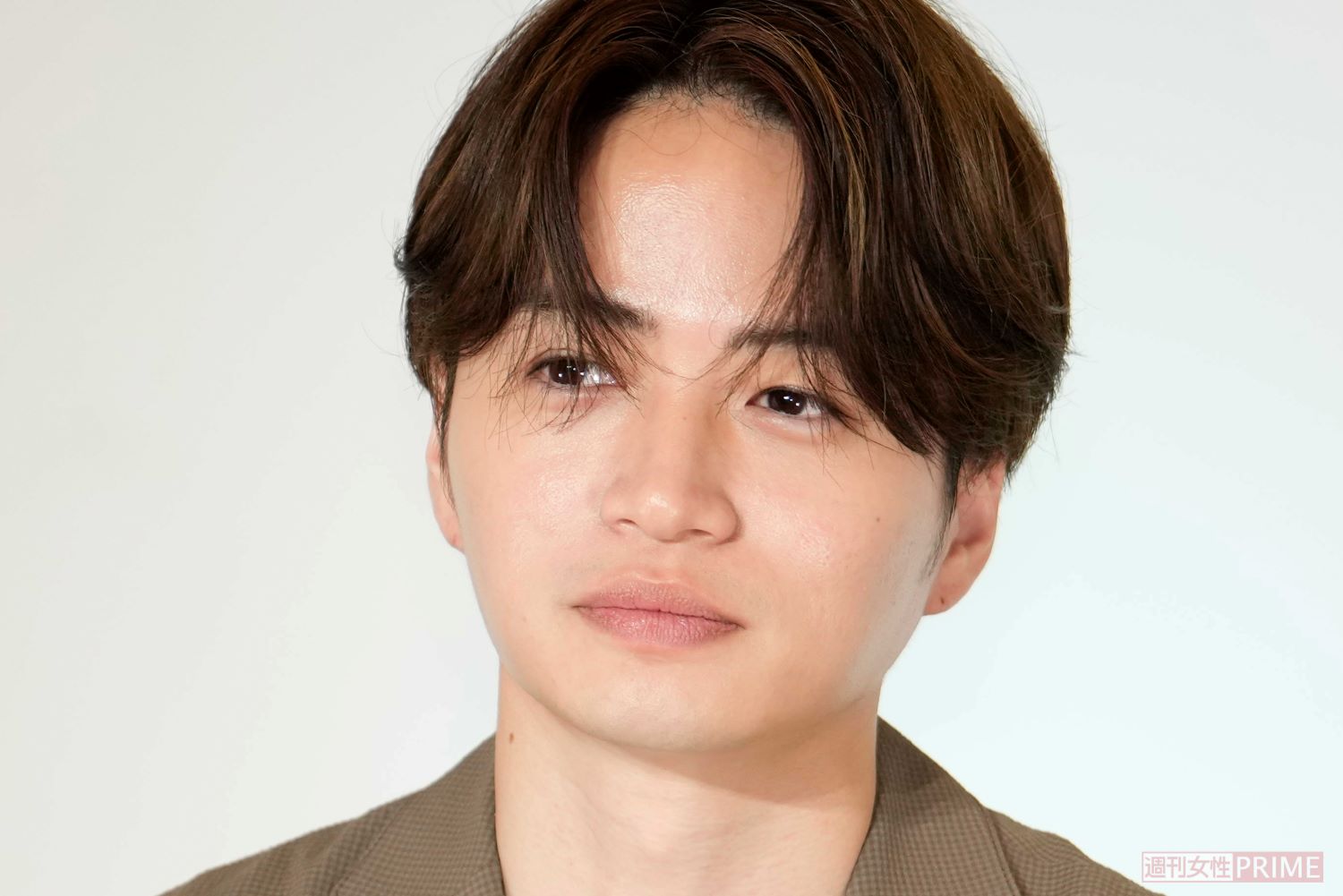 timelesz菊池風磨の実父・菊池常利の“アクスタ”が4時間で完売「予想以上の注文数」を生んだイケおじぶりと“物語性”《2026年7月Choice》