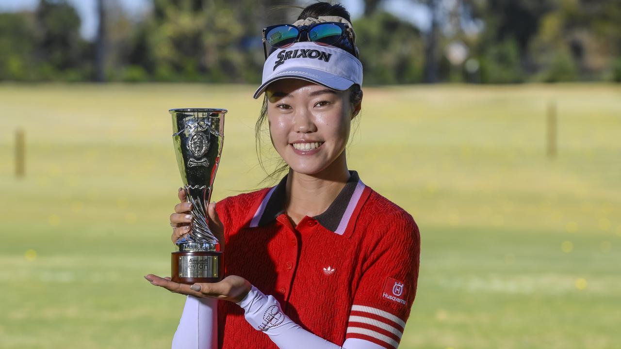 Kim backs Australian Open split
