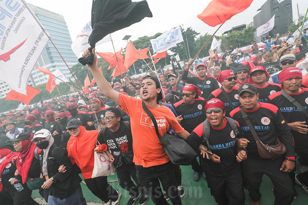 Lengkap! Gaji UMP 2026 di 38 Provinsi Naik 4%