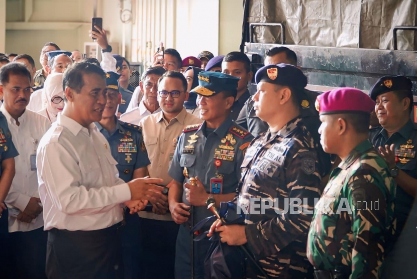 Mentan Amran: Kolaborasi Kementan-TNI AL Percepat Bantuan Bencana Sumatera