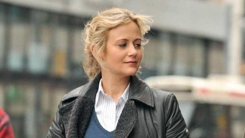 Rachael Carpani, morta l’attrice australiana della serie “Le sorelle ...