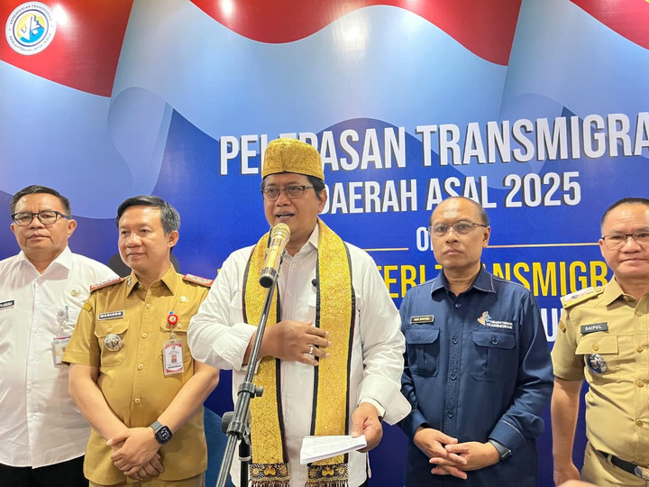 Wamen Transmigrasi Lepas 45 KK Peserta, 10 dari Lampung ke Sulawesi