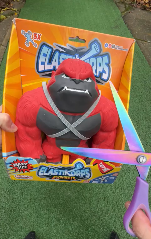 Toy inflation world record challenge – biggest pop ever