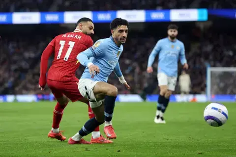 بعد استدعاء 33 لاعبا على رأسهم صلاح ومرموش.. أكثر الأندية الإنجليزية تأثرا بكأس أمم أفريقيا