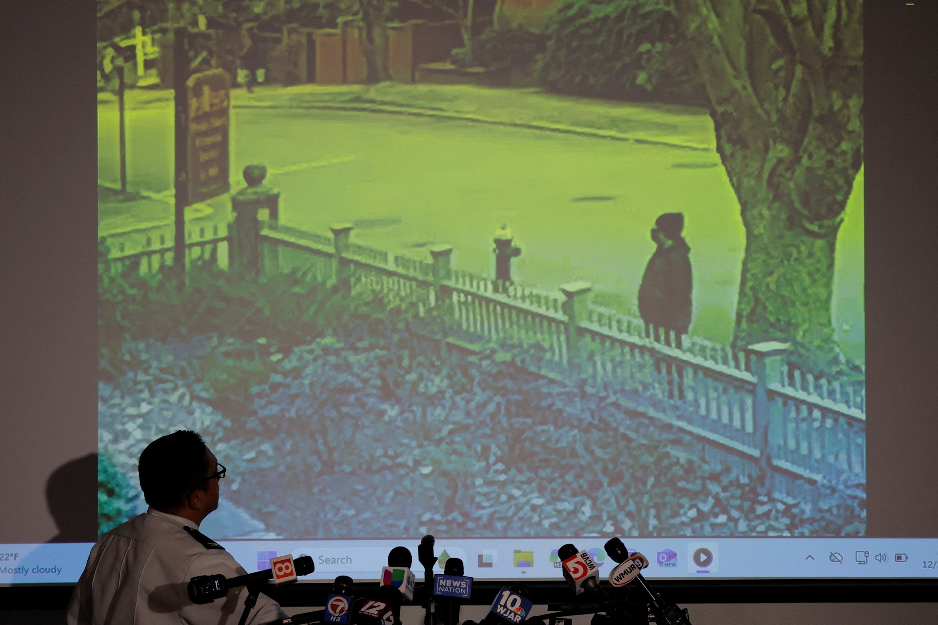 As Brown shooting manhunt continues, FBI offers reward for info leading to conviction<br><br>