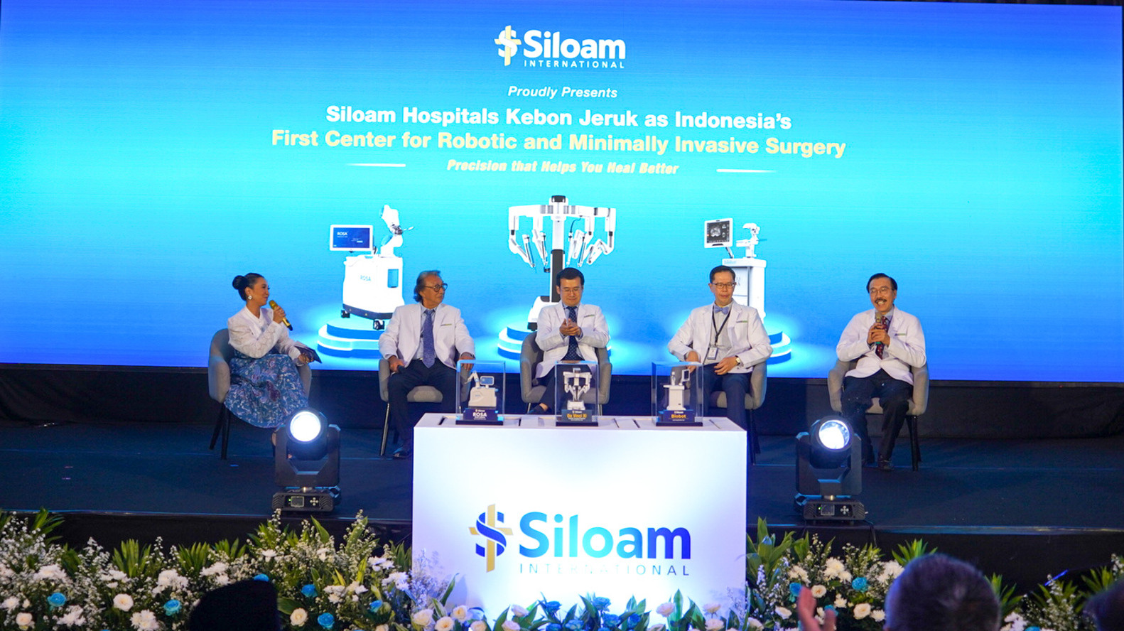 Siloam Hospitals Kebon Jeruk Jadi Pusat Bedah Robotik Pertama di Indonesia