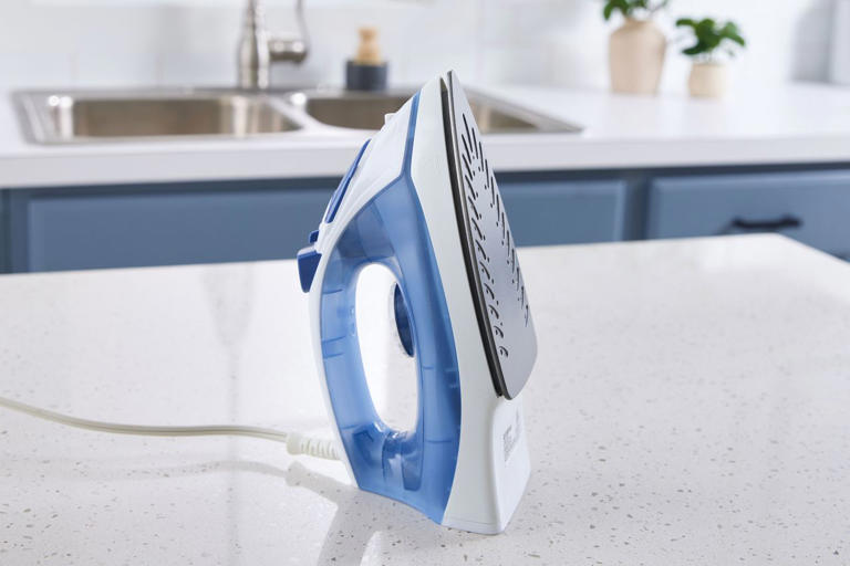 10 surprising things you shouldn’t clean with vinegar