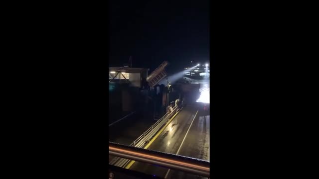 Moment 100-ft crewless 