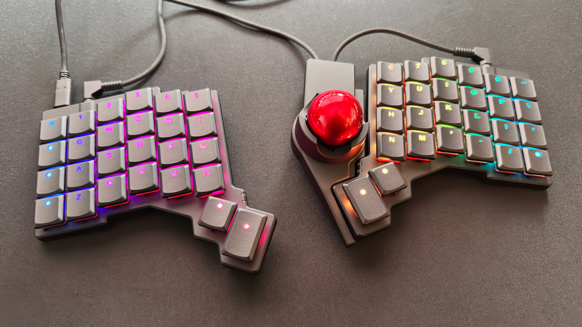 Compact and slim, the ZSA Voyager could be the minimalist's dream