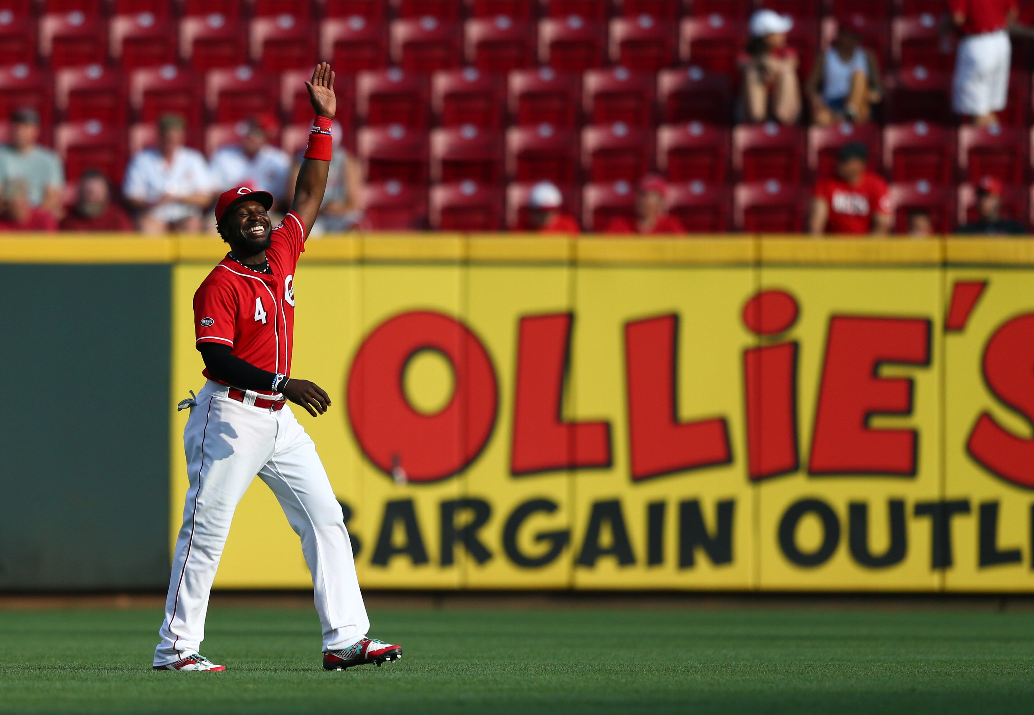 Brandon Phillips signing one-day contract to retire with Reds