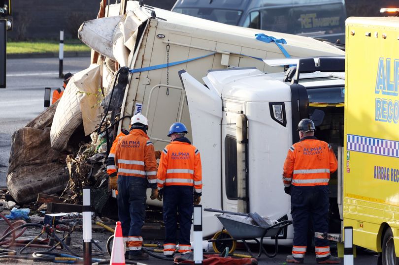 Overturned lorry on A19 near Tyne Tunnel sees one person taken to hospital