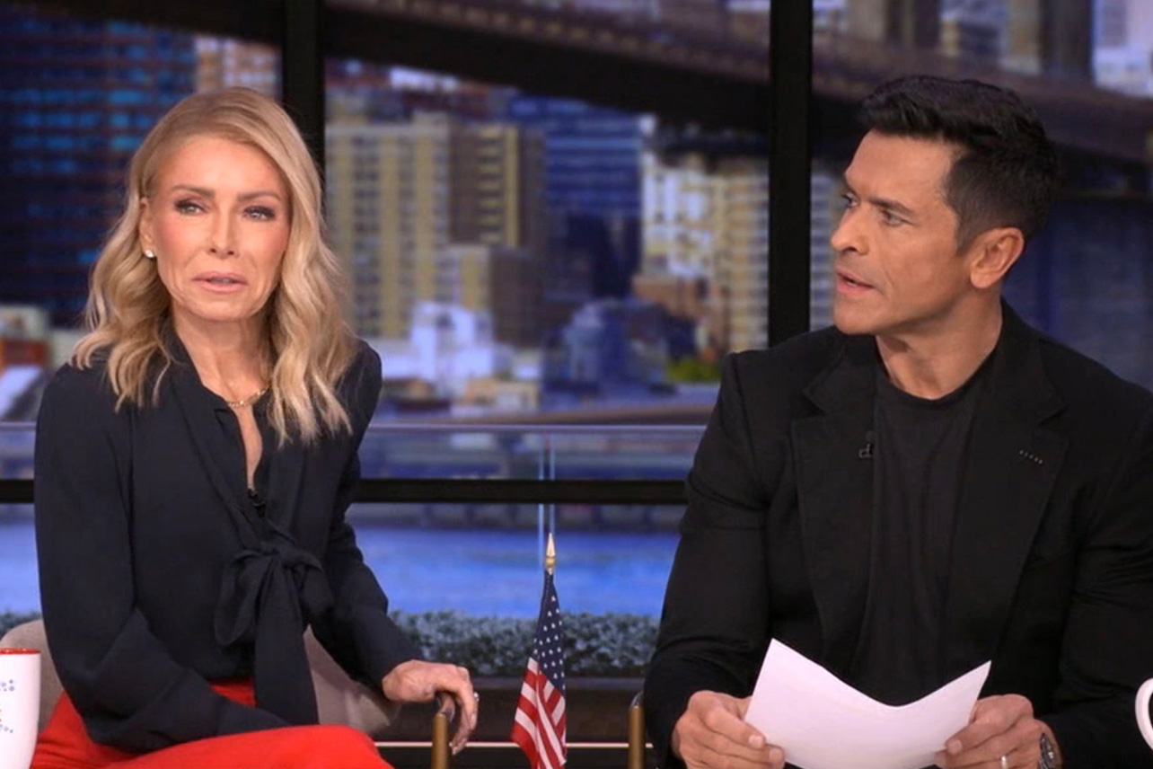 Kelly Ripa appalled by people who walk into airplane bathrooms “with ...