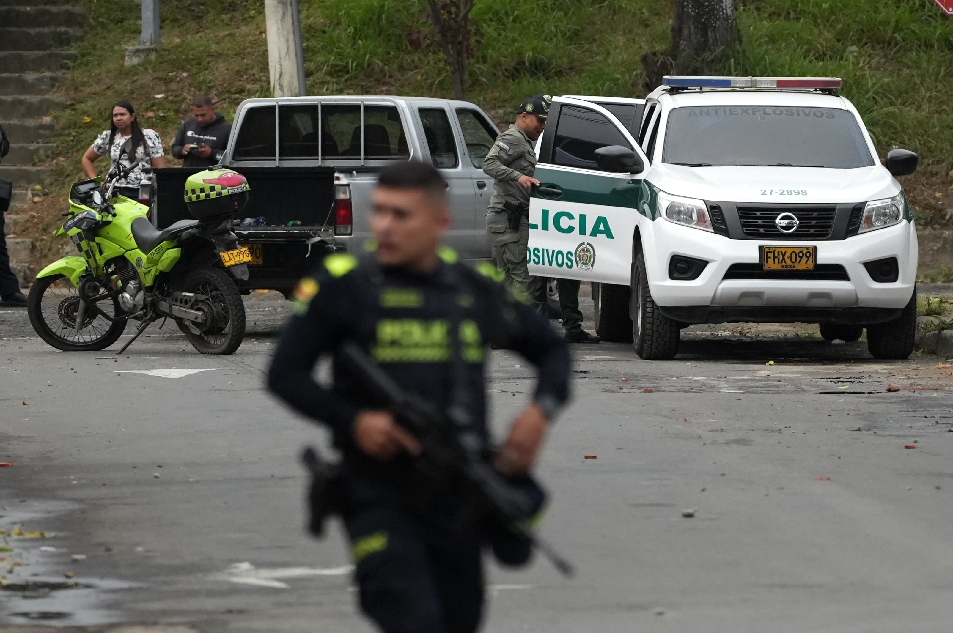 Un atentado con explosivos deja dos policías muertos en Cali