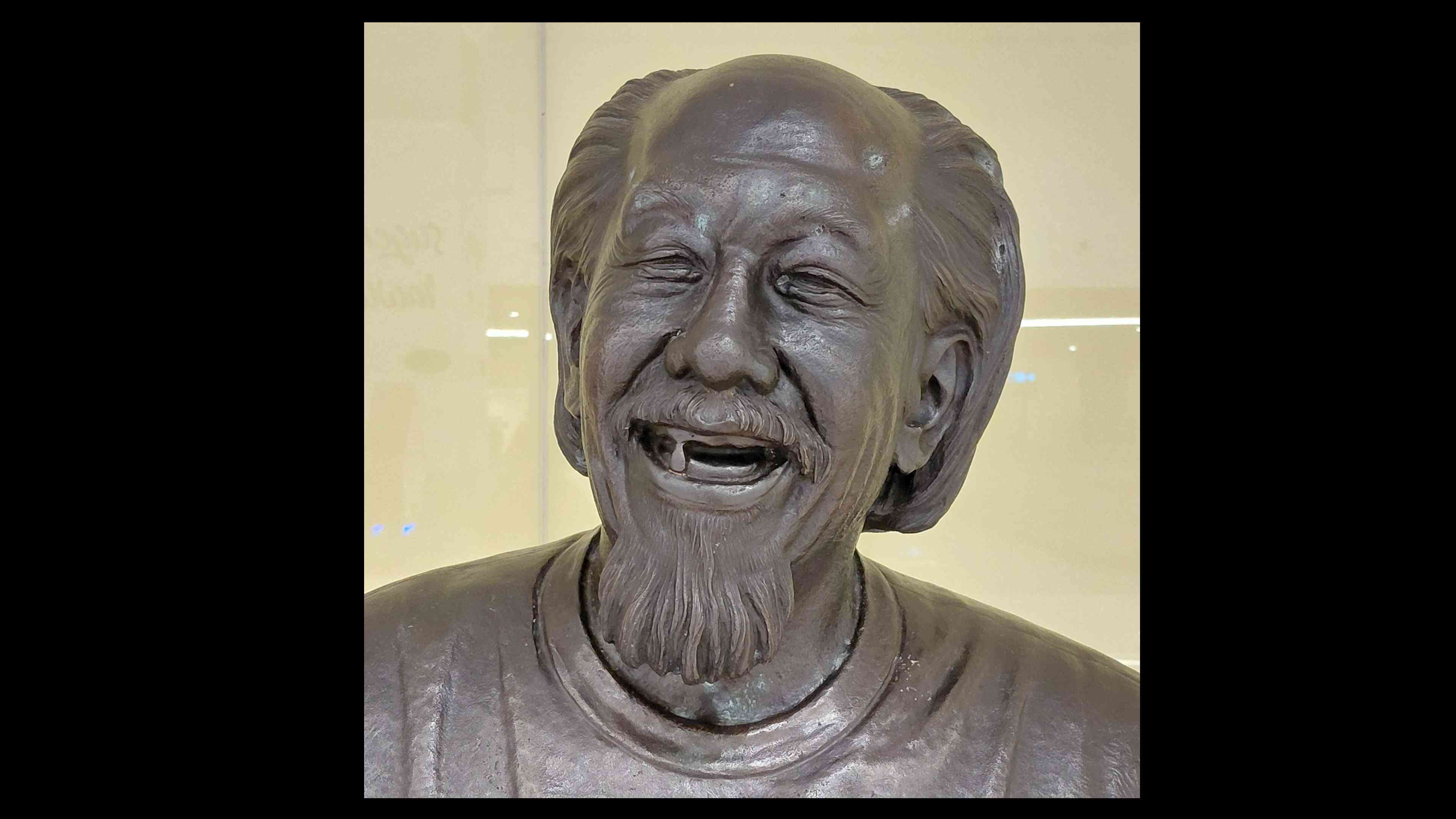 Aku Bukan Pencari Kebahagiaan, Aku Butuh Ketenangan Hidup