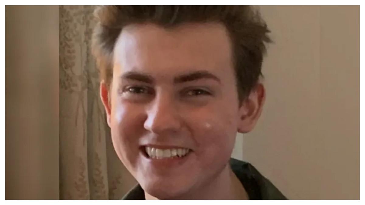 Ethan Scott Brown Meninggal di Hari Wisuda, Keluarga Hadiri Upacara untuk Menghormati