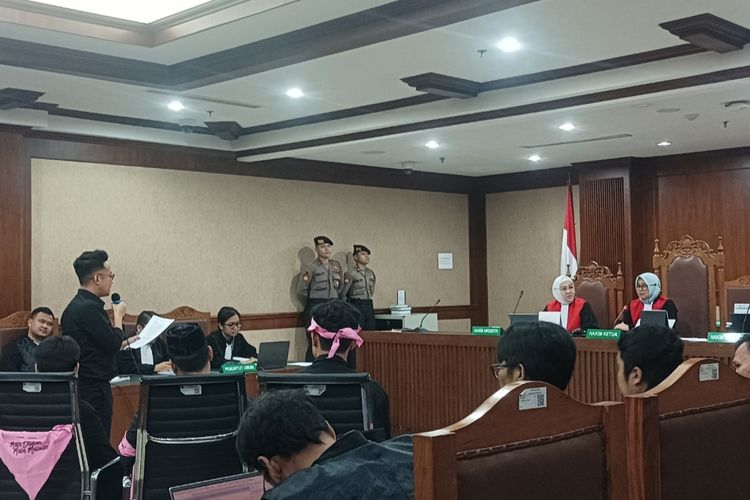 Pernyataan Delpedro: Kami Bukan Penghasut!