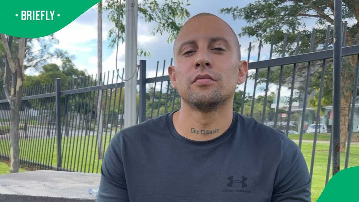 DJ Warras's last post about weapons and thieves worries has Mzansi talking