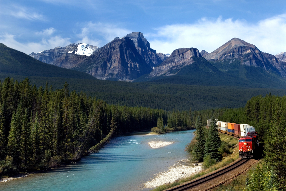 Scenic train rides across the Rockies<br><br>