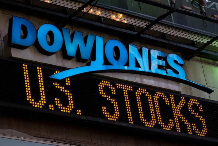 Dow Jones today moving toward historic loss: Why is Dow down as jobs ...