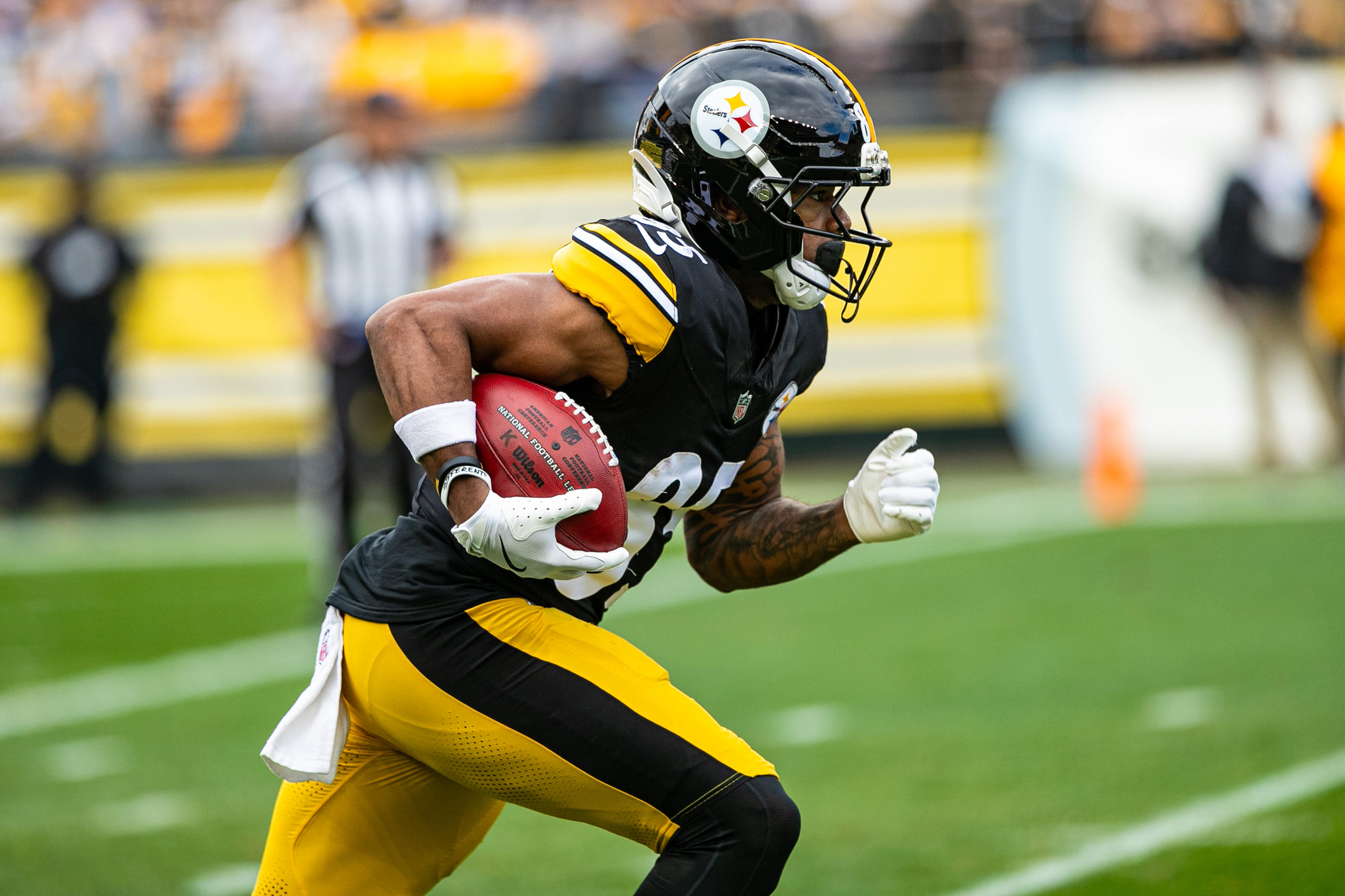 Bengals claim former Steelers rookie WR<br><br>