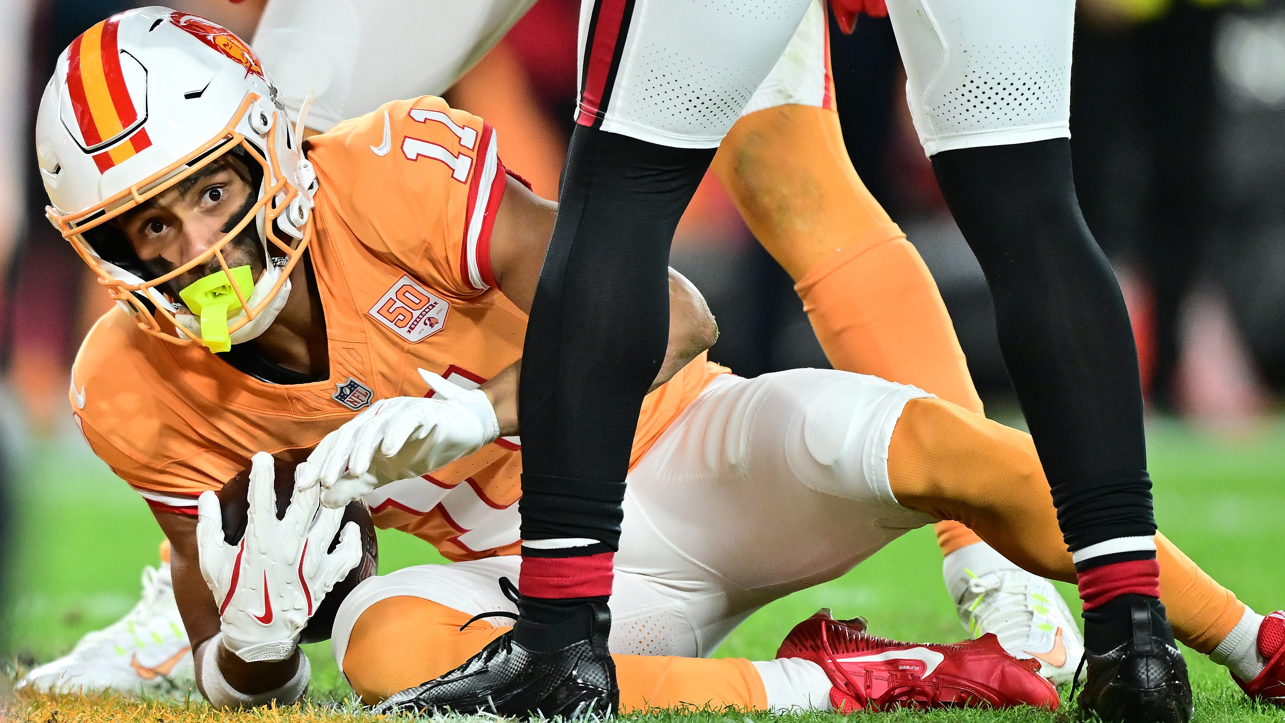 Buccaneers WR reveals new details on frightening neck injury