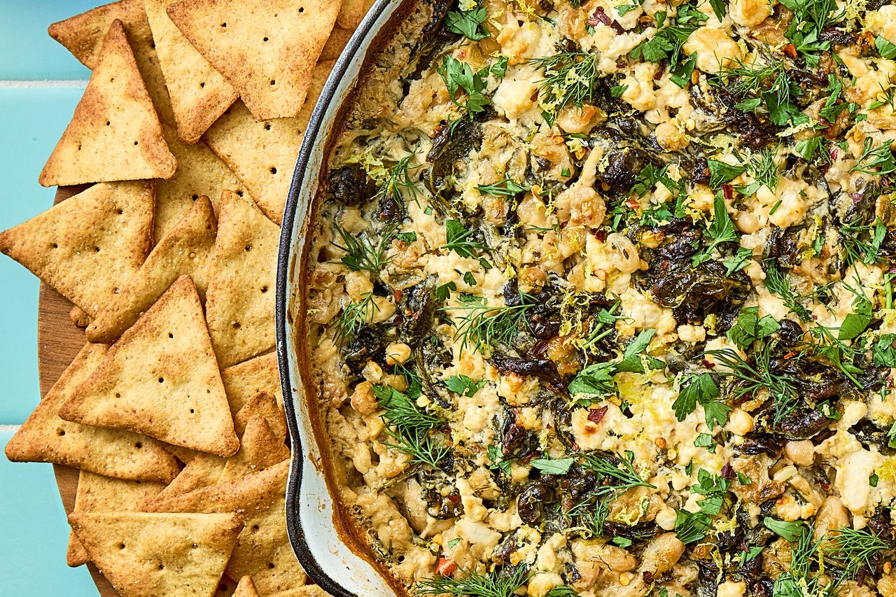 Recipe image of Spanakopita-Inspired Skillet Beans