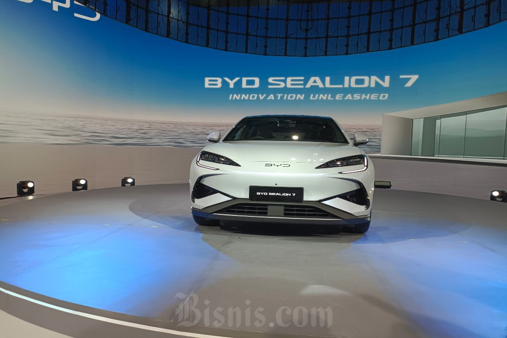Persaingan ketat BYD dan Jaecoo di pasar mobil listrik hingga November 2025
