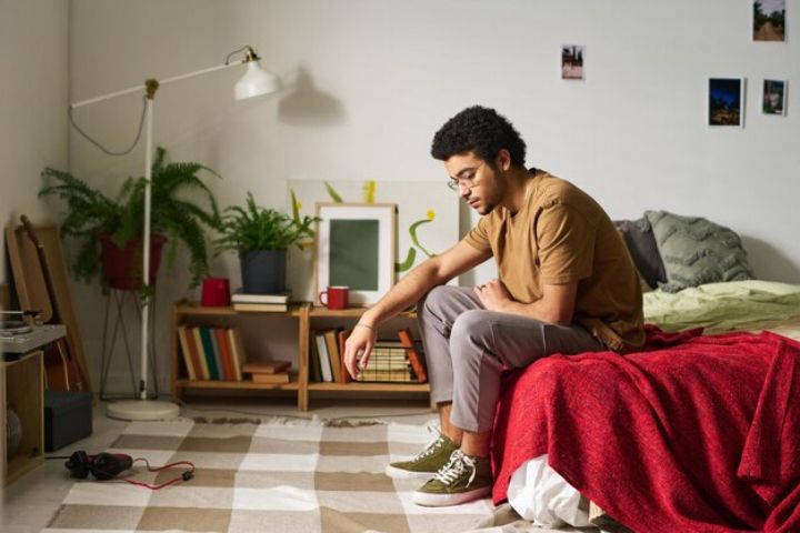 Orang Tidak Sukses Sering Lakukan 9 Kebiasaan Ini Tanpa Sadar, Menurut Psikologi