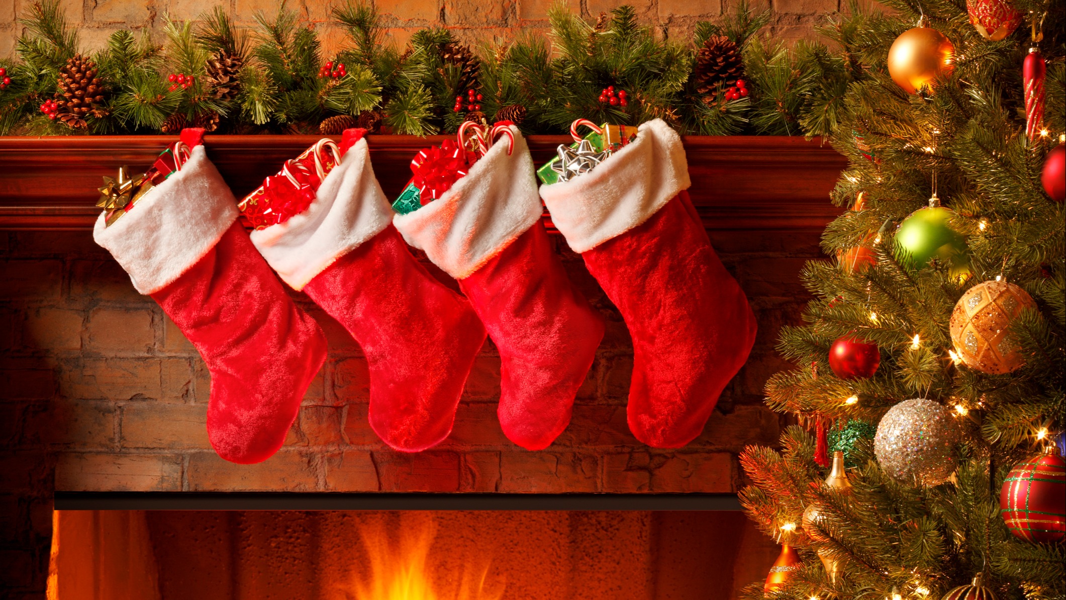 7 perfect stocking stuffers from Old Navy
