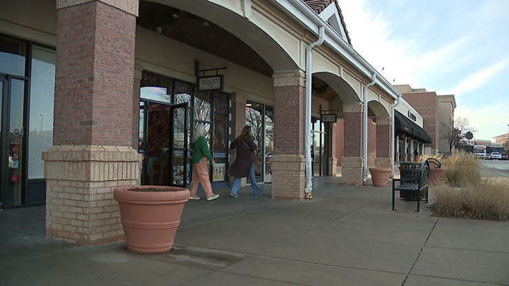 Leawood business owners express concerns about possible Royals stadium site<br><br>