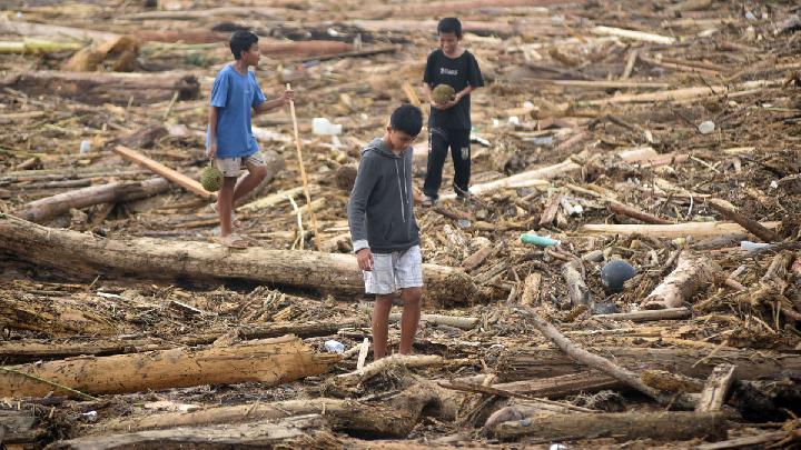 Bareskrim dan Kejagung Periksa Kasus Banjir Sumatera