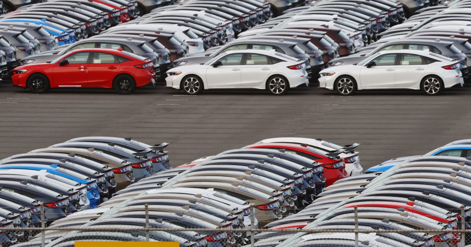 Japan's exports record fastest growth in nine months, sharply beating ...
