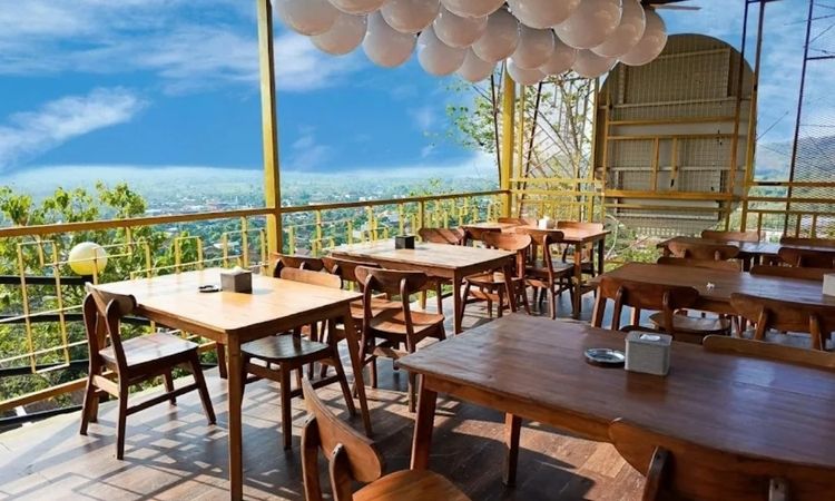 10 Tempat Kuliner Menarik di Sekitar Stasiun Wonogiri yang Harus Dicoba