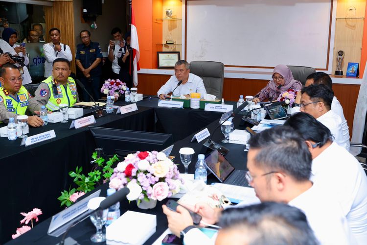 Menteri Perhubungan Ingatkan Standar Keselamatan Saat Nataru