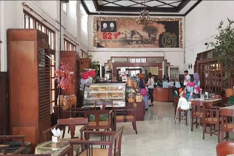 Bukan Hanya Transit: 10 Kuliner Dekat Stasiun Poncol Semarang yang Wajib Dicoba